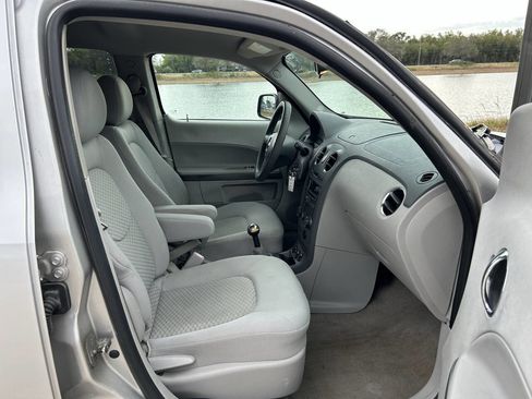 Used 2007 Chevrolet HHR LS image 18