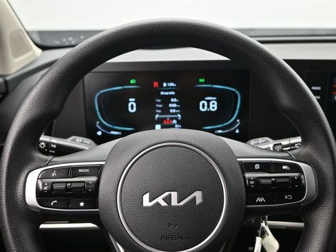 Used 2025 Kia Sportage LX AWD/4WD image 14
