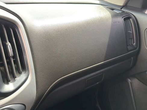 Used 2016 GMC Canyon SLE w/ SLE Convenience Package RWD image 24