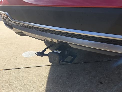 Certified 2022 Kia Sorento EX w/ Panoramic Sunroof Package image 35