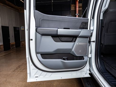 Used 2025 Ford F250 XLT w/ Black Appearance Package image 38