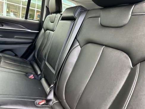 Used 2023 Jeep Grand Cherokee 4WD 4xe image 33