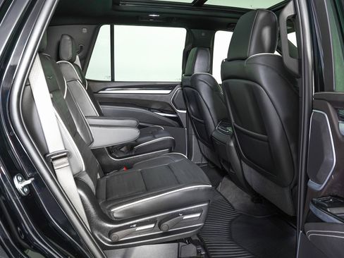 Used 2026 Cadillac Escalade Sport w/ Touring Package image 11