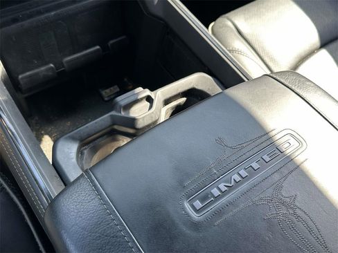 Used 2024 RAM 2500 Limited image 32