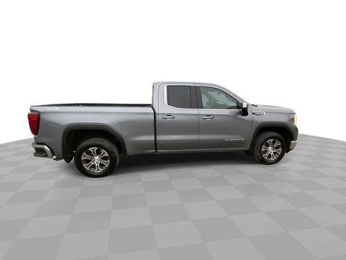 Used 2022 GMC Sierra 1500 SLE image 2