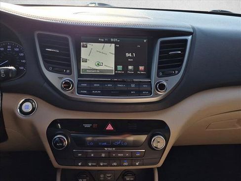 Used 2017 Hyundai Tucson SE Plus w/ Cargo Package FWD image 17