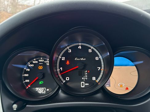 Used 2015 Porsche Macan Turbo image 33