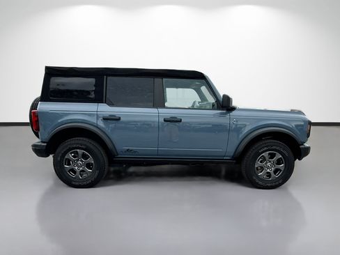 Used 2023 Ford Bronco Black Diamond AWD/4WD image 2