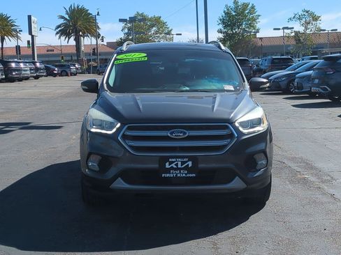 Used 2017 Ford Escape Titanium image 2