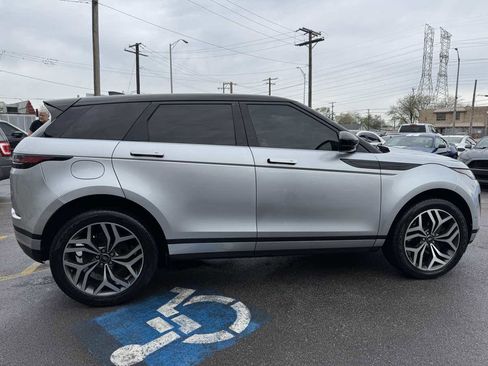 Used 2020 Land Rover Range Rover Evoque SE image 4