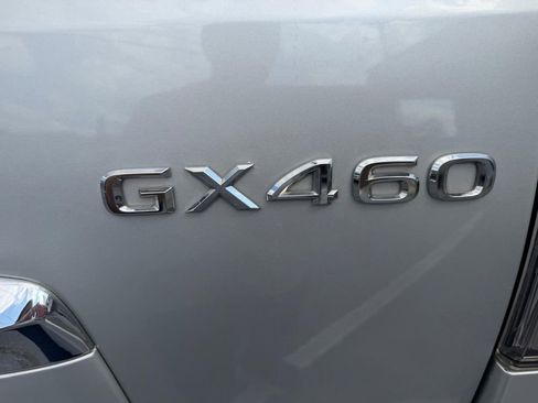 Used 2014 Lexus GX 460 Luxury AWD/4WD image 25