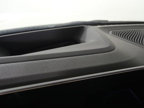 New 2026 BMW 330i xDrive Sedan w/ Premium Package image 18