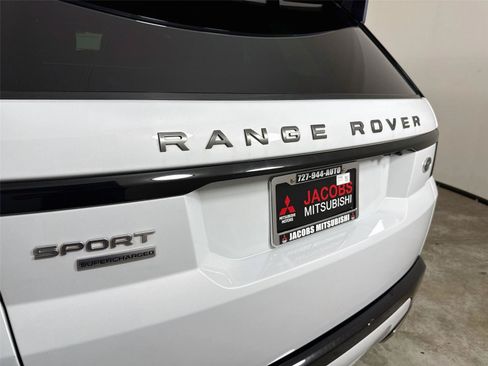 Used 2018 Land Rover Range Rover Sport Supercharged AWD/4WD image 39