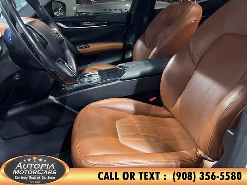 Used 2019 Maserati Ghibli S Q4 AWD/4WD image 11