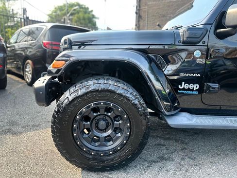 Used 2021 Jeep Wrangler Unlimited Sahara w/ Safety Group AWD/4WD image 7