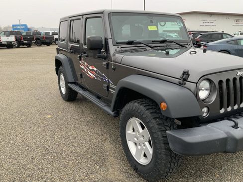 Used 2017 Jeep Wrangler Unlimited Sport w/ Quick Order Package 24S image 12