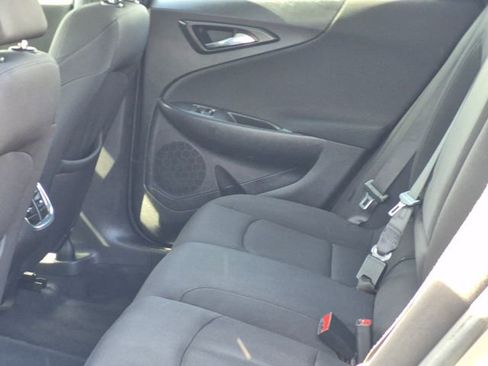 Used 2020 Chevrolet Malibu LT image 18