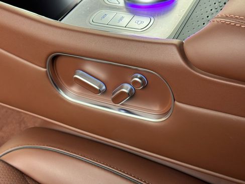 Used 2024 Genesis G90 3.5T image 50