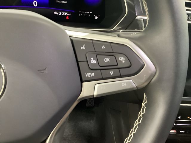 Certified 2023 Volkswagen Tiguan SE FWD image 22