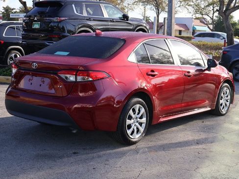 Used 2023 Toyota Corolla LE image 7