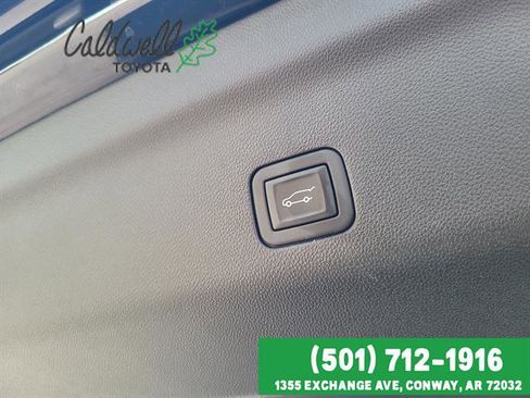 Used 2024 GMC Yukon XL Denali w/ Denali Reserve Package AWD/4WD image 27