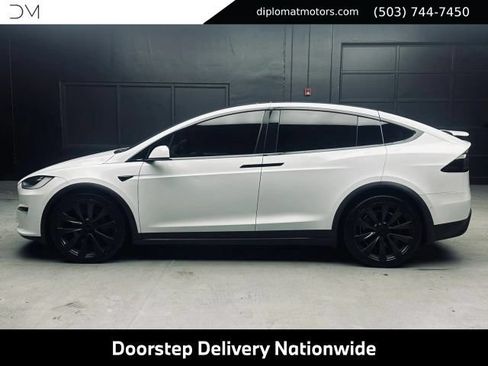 Used 2023 Tesla Model X Plaid AWD/4WD image 3