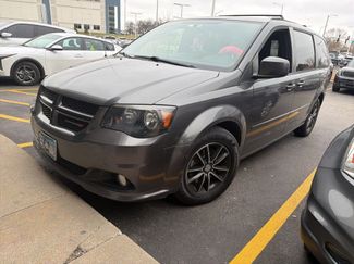 Used 2016 Dodge Grand Caravan R/T video 1