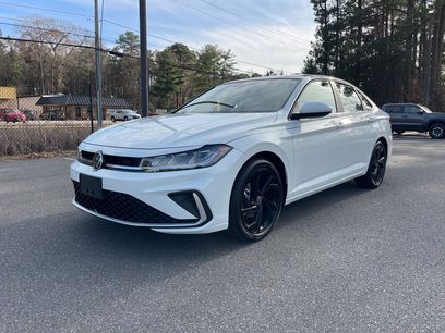 Used 2025 Volkswagen Jetta SE