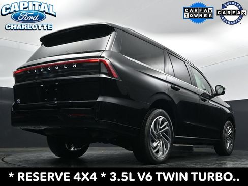 Used 2025 Lincoln Navigator Reserve AWD/4WD image 27