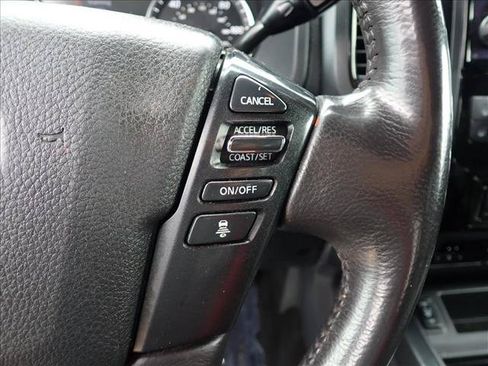 Used 2023 Nissan Titan SV w/ SV Convenience Package AWD/4WD image 13