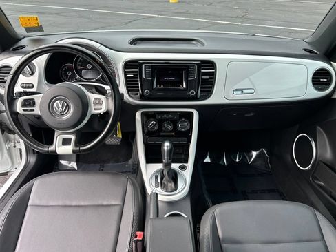 Used 2018 Volkswagen Beetle 2.0T S FWD image 12