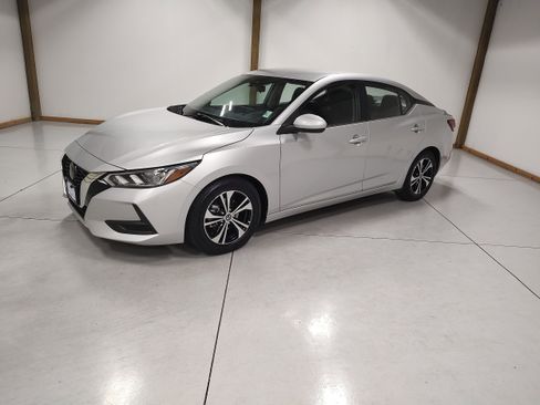 Used 2023 Nissan Sentra SV image 4