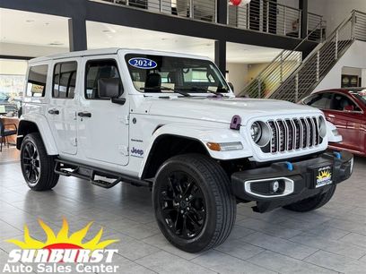 Used 2024 Jeep Wrangler Unlimited Sahara w/ Technology Group