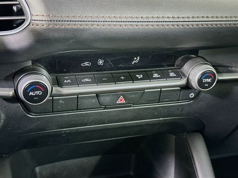 Used 2024 MAZDA MAZDA3 s image 23