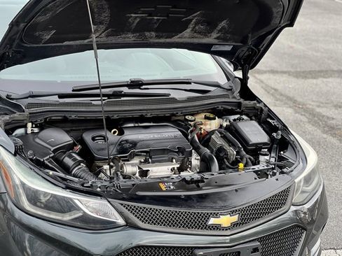 Used 2018 Chevrolet Cruze LT w/ Convenience Package image 45