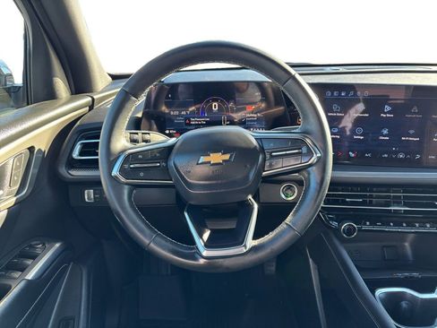 Used 2026 Chevrolet Traverse LT w/ Driver Confidence Package image 18