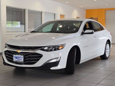 Used 2024 Chevrolet Malibu LT FWD image 4