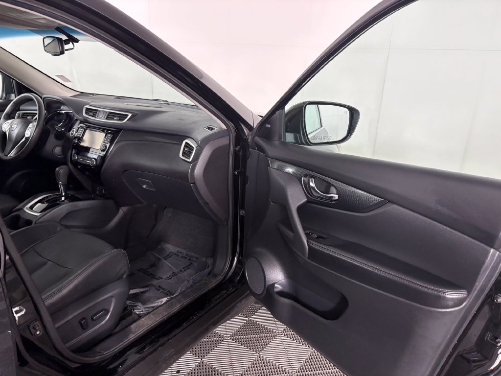 Used 2016 Nissan Rogue SL AWD/4WD image 33
