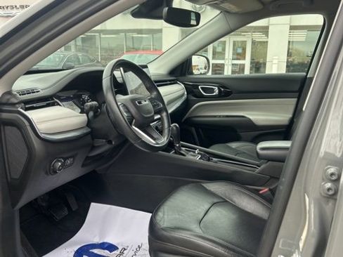 Used 2022 Jeep Compass Limited image 15