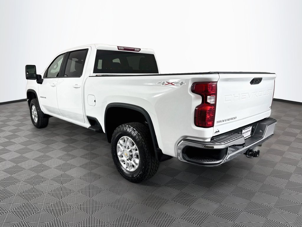 Used 2022 Chevrolet Silverado 2500 LT w/ Fleet Comfort Package AWD/4WD image 5