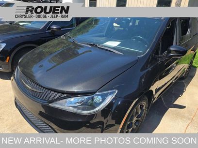 Used 2018 Chrysler Pacifica Touring Plus w/ S Appearance Package