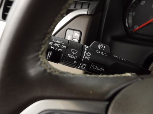 Used 2019 Chevrolet Tahoe LT AWD/4WD image 14
