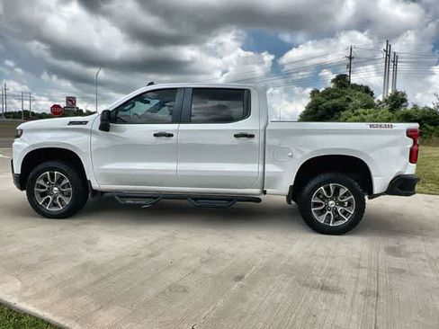 Used 2019 Chevrolet Silverado 1500 LT Trail Boss AWD/4WD image 4