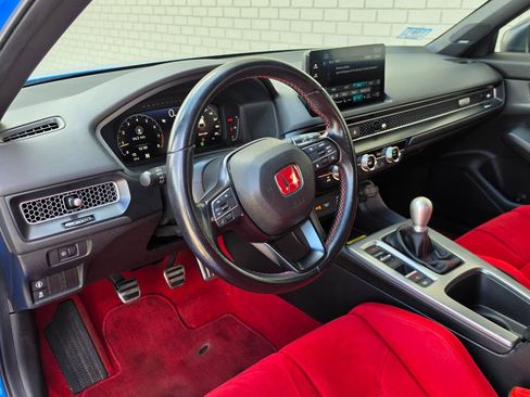 Used 2023 Honda Civic Type R image 13
