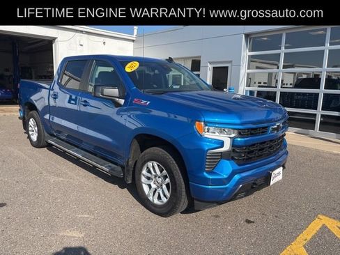 Used 2023 Chevrolet Silverado 1500 RST AWD/4WD image 2