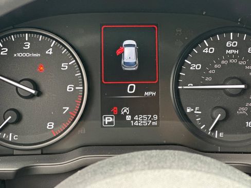 Used 2024 Subaru Impreza 2.0i AWD/4WD image 24