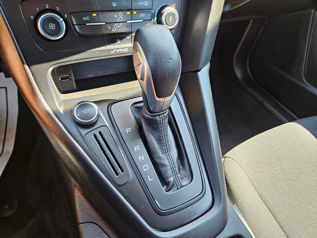 Used 2017 Ford Focus SE FWD image 26