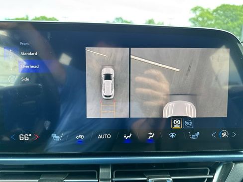 Used 2026 Chevrolet Equinox EV LT AWD/4WD image 38
