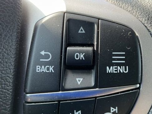 Used 2024 Ford Explorer XLT w/ Equipment Group 202A image 33