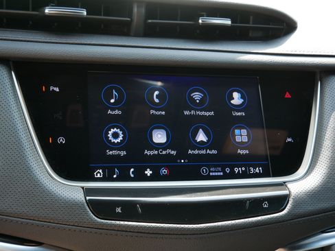 Used 2025 Cadillac XT6 Luxury FWD image 22